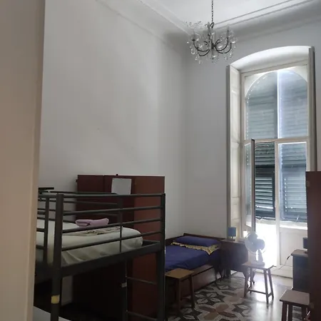 Hostello Genovese * 제노바